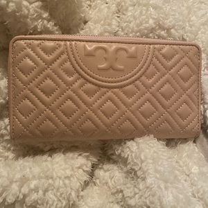 Tory Burch wallet